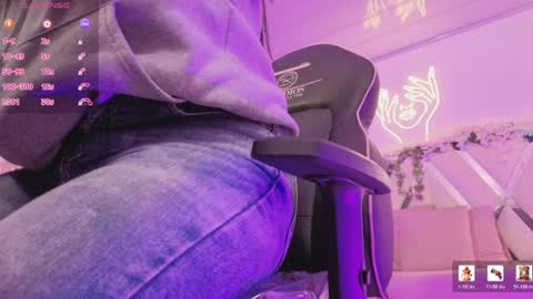 ZURY   online show from 04-09-26, 11:37