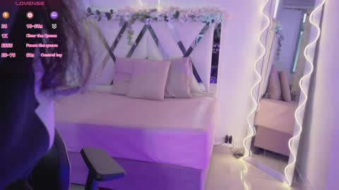 ZURY   online show from 05-11-26, 11:49