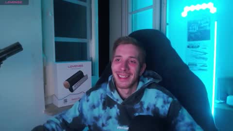 Zuzmoe online show from 12-03-25, 09:46