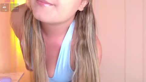 Snapshot of zuzu_sweet chatting on 06-12-26, 07:24 Zara online show from 06-12-26, 07:24