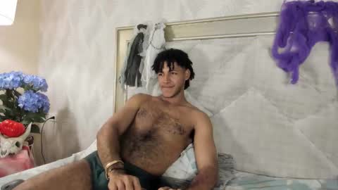 Snapshot of zyan_moreno chatting on 10-23-25, 07:23 zyan_moreno online show from 10-23-25, 07:23