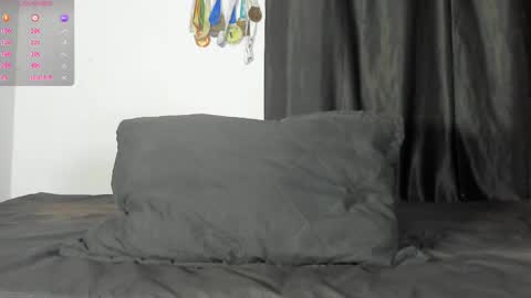 zyon garcia online show from 11-02-25, 12:35