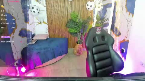 Snapshot of zyra_tay chatting on 07-04-26, 07:09 zyra_tay online show from 07-04-26, 07:09