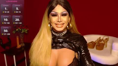 Snapshot of zyradom chatting on 12-19-25, 02:35 zyradom online show from 12-19-25, 02:35