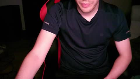 Snapshot of zyriosben chatting on 12-16-25, 09:36 zyriosben online show from 12-16-25, 09:36