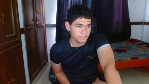 Snapshot of zyrosxk chatting on 05-31-26, 02:57 antonio felipe online show from 05-31-26, 02:57