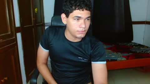Snapshot of zyrosxk chatting on 06-05-26, 07:58 antonio felipe online show from 06-05-26, 07:58