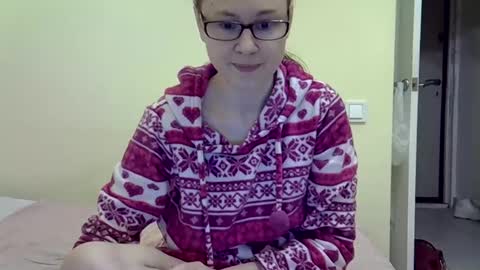 Snapshot of zyuhre chatting on 12-31-24, 12:21 Zyuhre online show from 12-31-24, 12:21