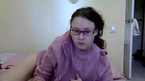 Snapshot of zyuhre chatting on 02-18-25, 01:44 Zyuhre online show from 02-18-25, 01:44