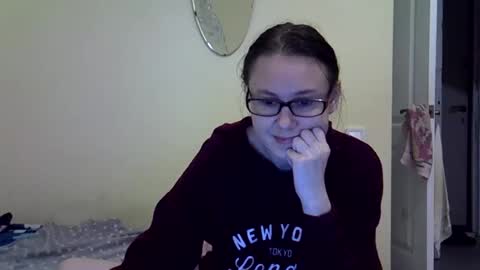 Snapshot of zyuhre chatting on 09-20-25, 08:37 Zyuhre online show from 09-20-25, 08:37