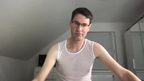 Snapshot of zzz123_cam chatting on 12-22-24, 03:55 zzz123_cam online show from 12-22-24, 03:55