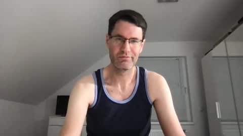 Snapshot of zzz123_cam chatting on 12-27-24, 11:10 zzz123_cam online show from 12-27-24, 11:10