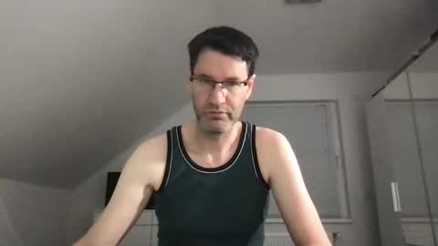 Snapshot of zzz123_cam chatting on 01-12-25, 03:25 zzz123_cam online show from 01-12-25, 03:25