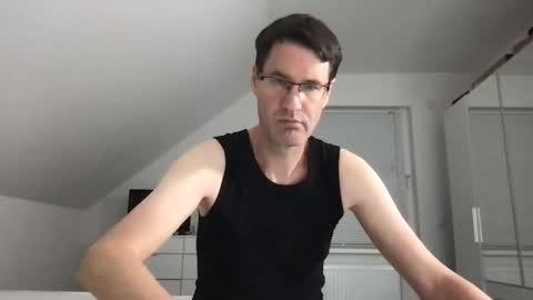 Snapshot of zzz123_cam chatting on 09-16-25, 02:40 zzz123_cam online show from 09-16-25, 02:40