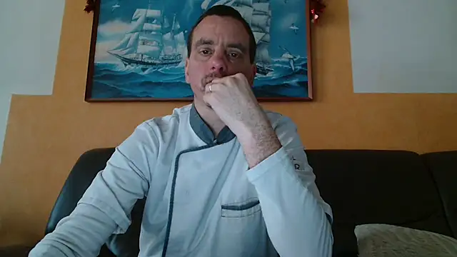 Snapshot of cloupefun chatting on 12-16-24, 08:20 cloupefun online show from 12-16-24, 08:20