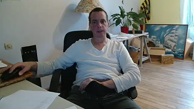 Snapshot of cloupefun chatting on 09-29-25, 06:07 cloupefun online show from 09-29-25, 06:07