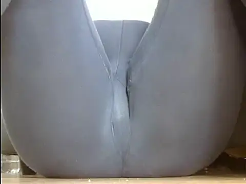 Snapshot of Squirtlady38 chatting on 01-24-25, 08:44 Squirtlady38 online show from 01-24-25, 08:44