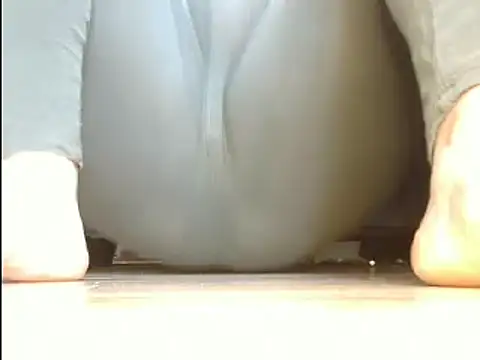 Snapshot of Squirtlady38 chatting on 02-02-25, 02:24 Squirtlady38 online show from 02-02-25, 02:24