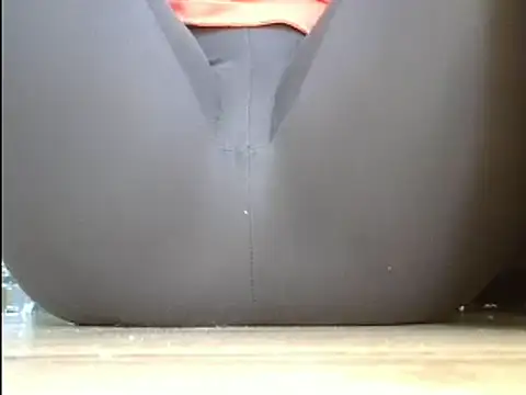 Snapshot of Squirtlady38 chatting on 02-07-25, 09:26 Squirtlady38 online show from 02-07-25, 09:26