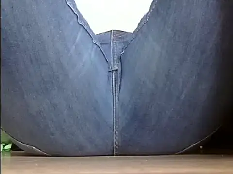 Snapshot of Squirtlady38 chatting on 02-25-25, 02:22 Squirtlady38 online show from 02-25-25, 02:22