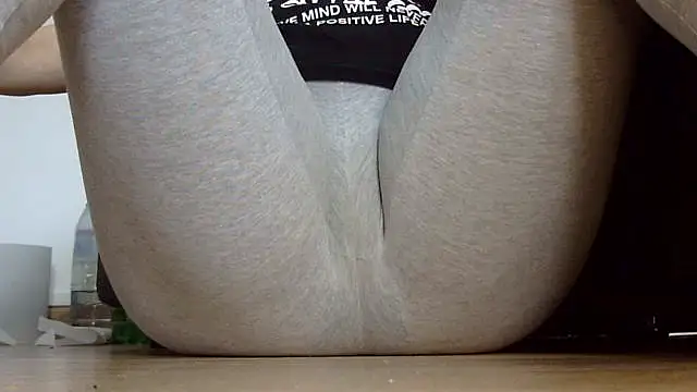 Snapshot of Squirtlady38 chatting on 09-29-25, 12:54 Squirtlady38 online show from 09-29-25, 12:54