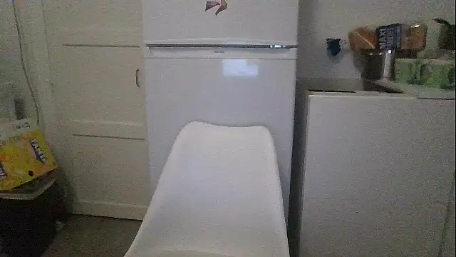 Snapshot of Squirtlady38 chatting on 11-01-25, 10:45 Squirtlady38 online show from 11-01-25, 10:45