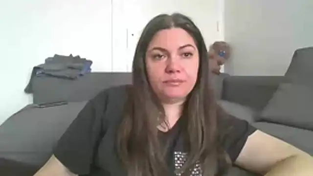 Snapshot of Squirtlady38 chatting on 11-18-25, 12:53 Squirtlady38 online show from 11-18-25, 12:53