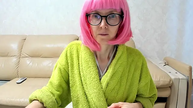 Snapshot of angelmommu chatting on 02-07-25, 07:18 angelmommu online show from 02-07-25, 07:18