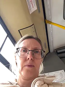 angelmommu online show from 04-18-26, 12:31