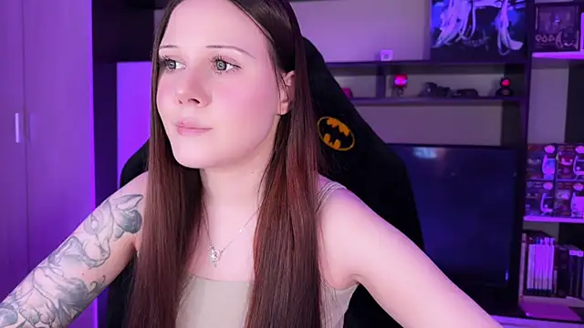 Snapshot of jasminevine chatting on 02-27-26, 03:39 jasminevine online show from 02-27-26, 03:39