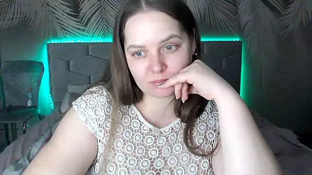 uliastar online show from 02-05-25, 03:52