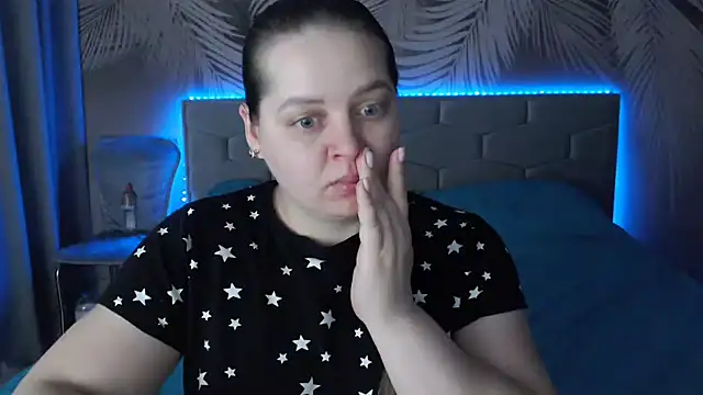 uliastar online show from 02-19-25, 04:23