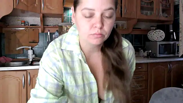 uliastar online show from 10-05-25, 05:39