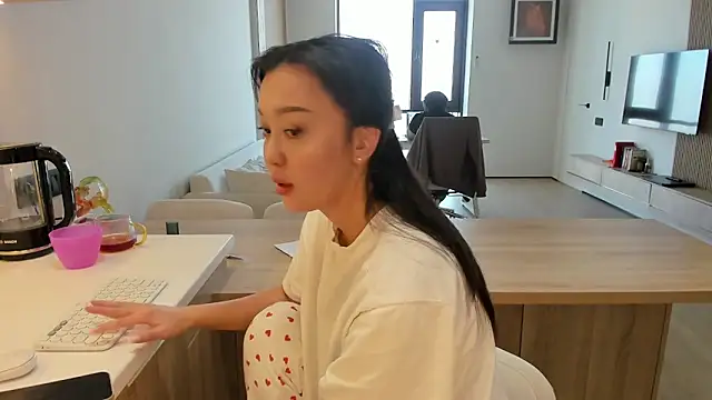 daily love18 online show from 12-11-24, 06:47