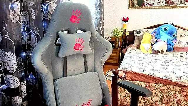 TinaBrook online show from 03-27-26, 05:13