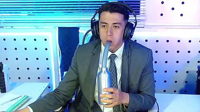 Darko0717 online show from 11-10-25, 11:42