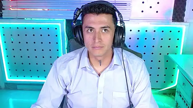 Darko0717 online show from 02-04-26, 06:03