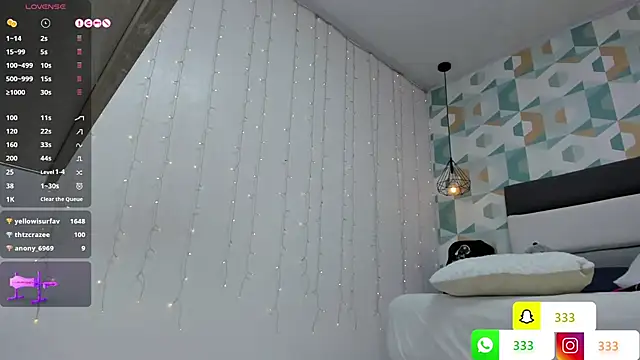 Snapshot of LIA_ROUX1 chatting on 02-12-25, 08:59 LIA ROUX1 online show from 02-12-25, 08:59