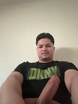 Snapshot of James_Cruise chatting on 03-23-26, 04:33 James Cruise online show from 03-23-26, 04:33