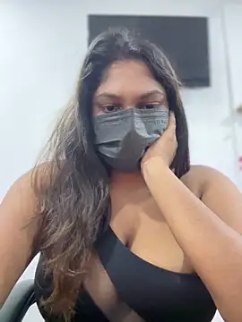 Snapshot of Black_Beauty997 chatting on 02-10-25, 05:52 Black Beauty997 online show from 02-10-25, 05:52