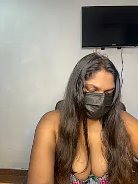 Snapshot of Black_Beauty997 chatting on 11-21-25, 05:55 Black Beauty997 online show from 11-21-25, 05:55