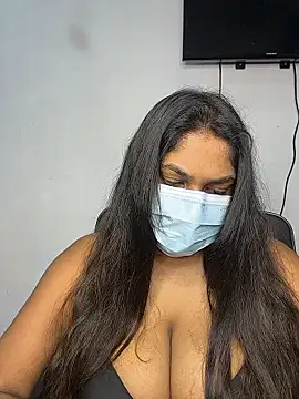 Snapshot of Black_Beauty997 chatting on 01-10-26, 05:48 Black Beauty997 online show from 01-10-26, 05:48