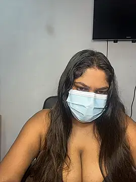 Snapshot of Black_Beauty997 chatting on 01-14-26, 05:46 Black Beauty997 online show from 01-14-26, 05:46