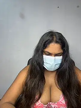 Snapshot of Black_Beauty997 chatting on 02-12-26, 04:02 Black Beauty997 online show from 02-12-26, 04:02