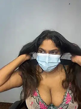 Snapshot of Black_Beauty997 chatting on 02-25-26, 06:28 Black Beauty997 online show from 02-25-26, 06:28