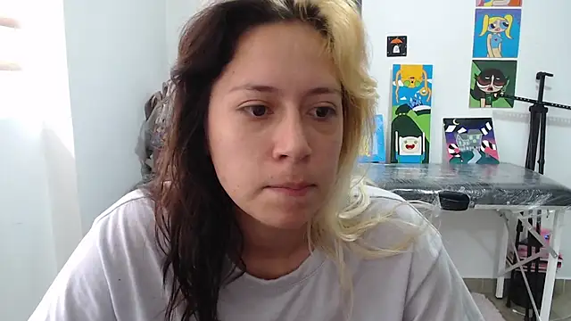 Snapshot of MommyMiaWs chatting on 09-19-25, 04:18 MommyMiaWs online show from 09-19-25, 04:18