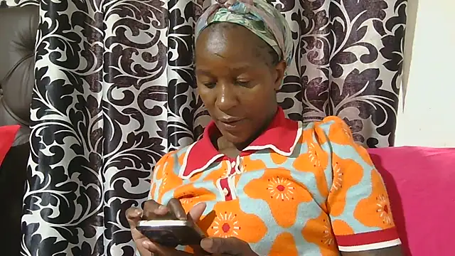 sluttylaura21 online show from 09-20-25, 07:53