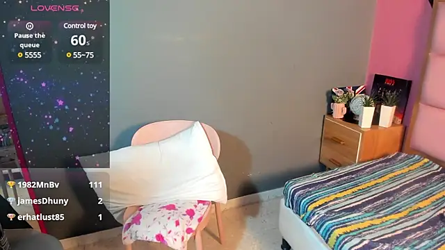 Snapshot of samanthaanderson_ chatting on 02-05-25, 10:12 samanthaanderson online show from 02-05-25, 10:12