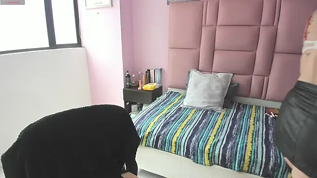 Snapshot of samanthaanderson_ chatting on 02-15-25, 04:23 samanthaanderson online show from 02-15-25, 04:23