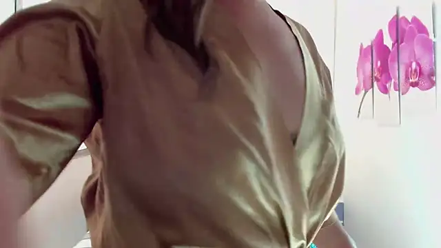 Snapshot of Abril_Beltran_ chatting on 01-31-26, 09:46 Abril Beltran online show from 01-31-26, 09:46